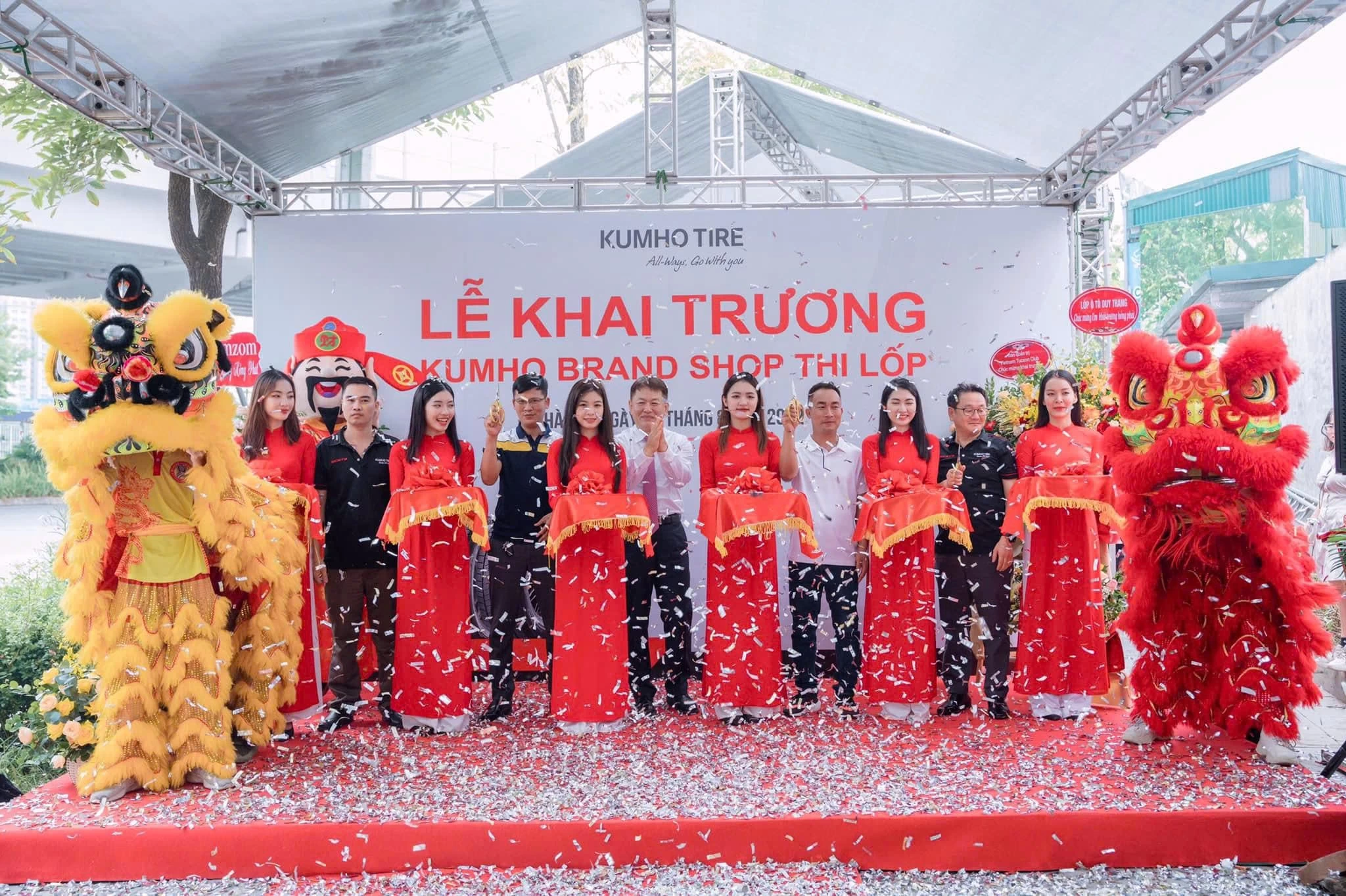 Tổ Chức Sự Kiện Khai Trương